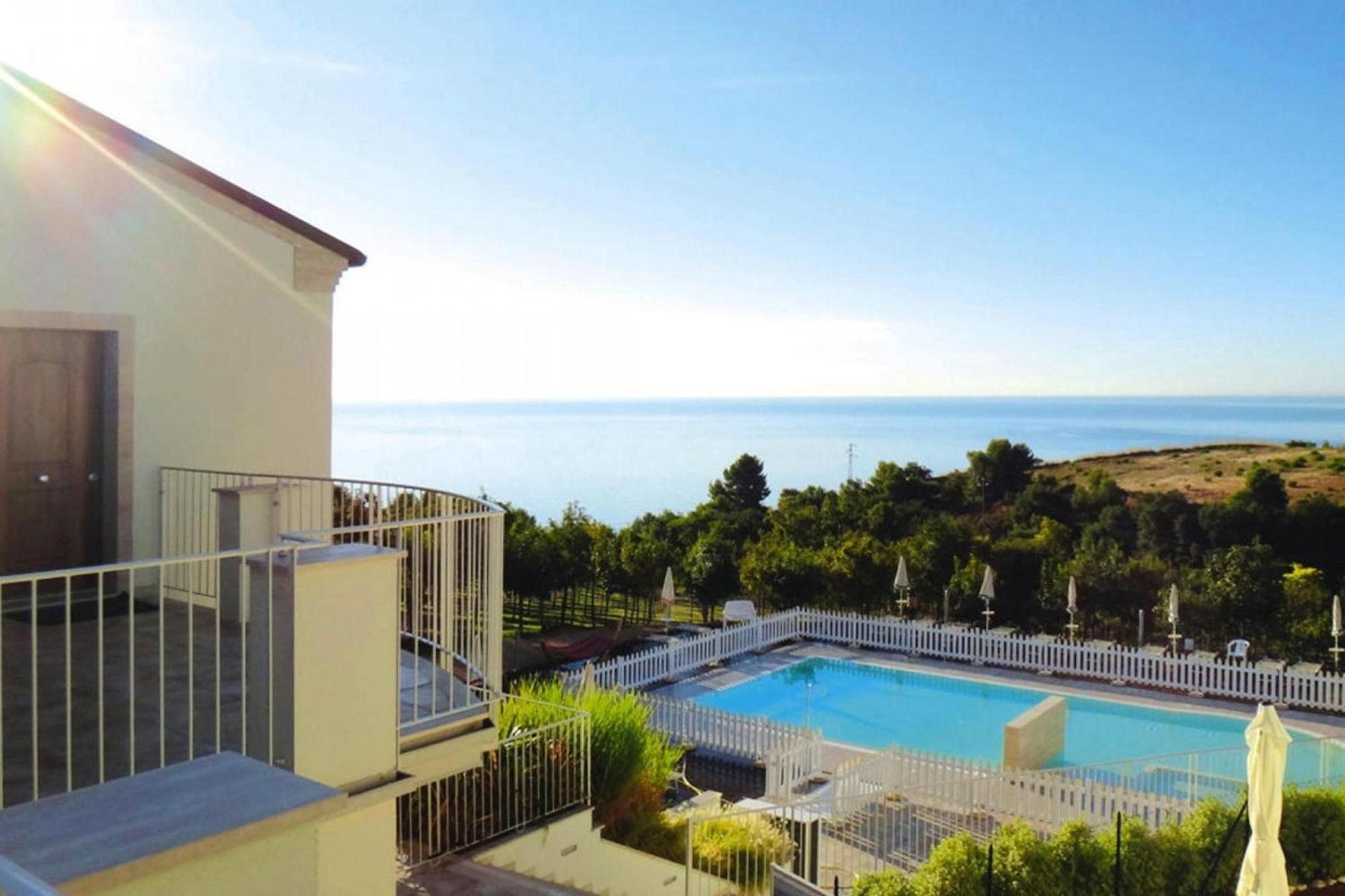 Holiday Resort Contea Dei Ciliegi 佩达索 外观 照片