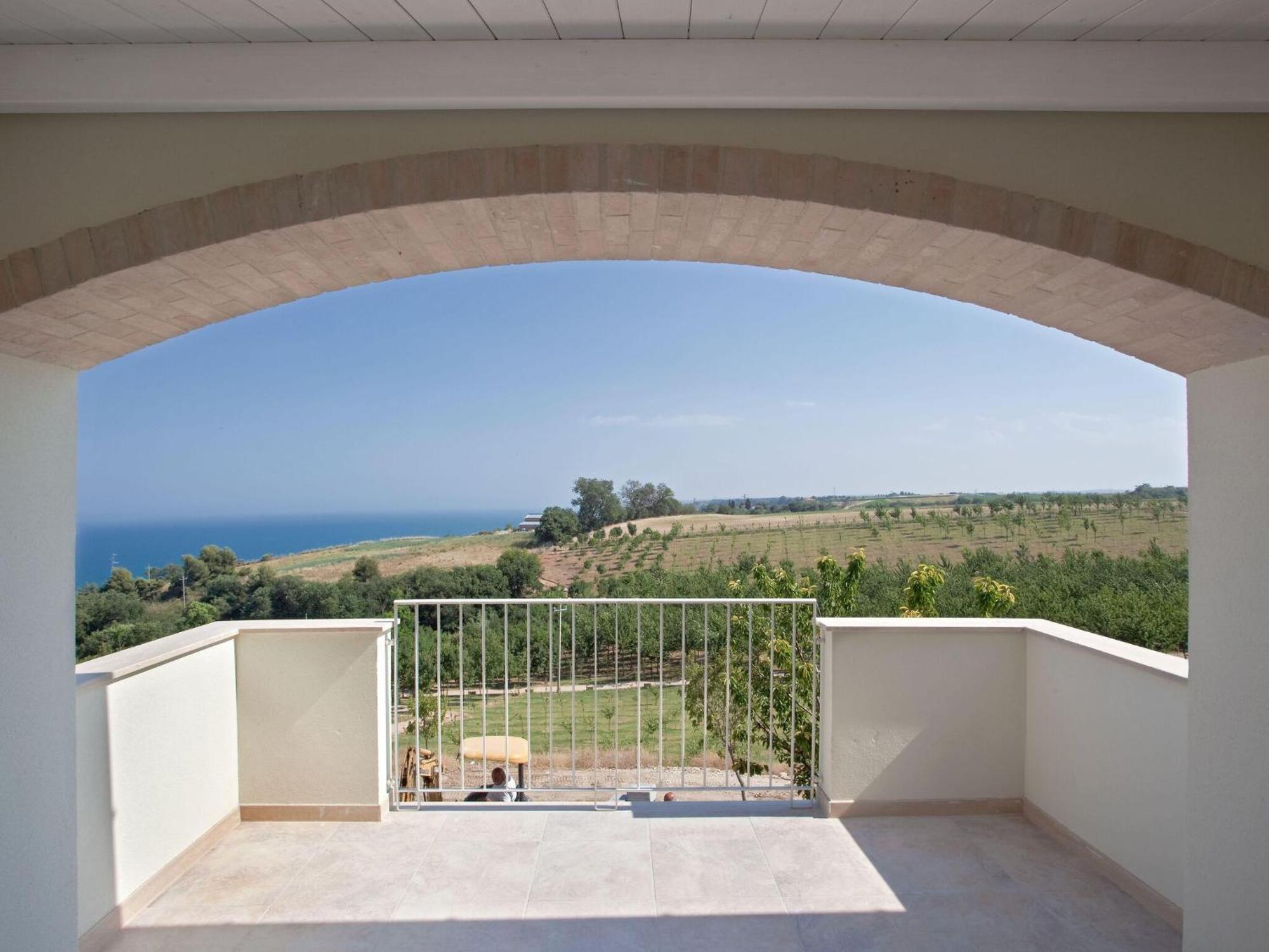 Holiday Resort Contea Dei Ciliegi 佩达索 外观 照片