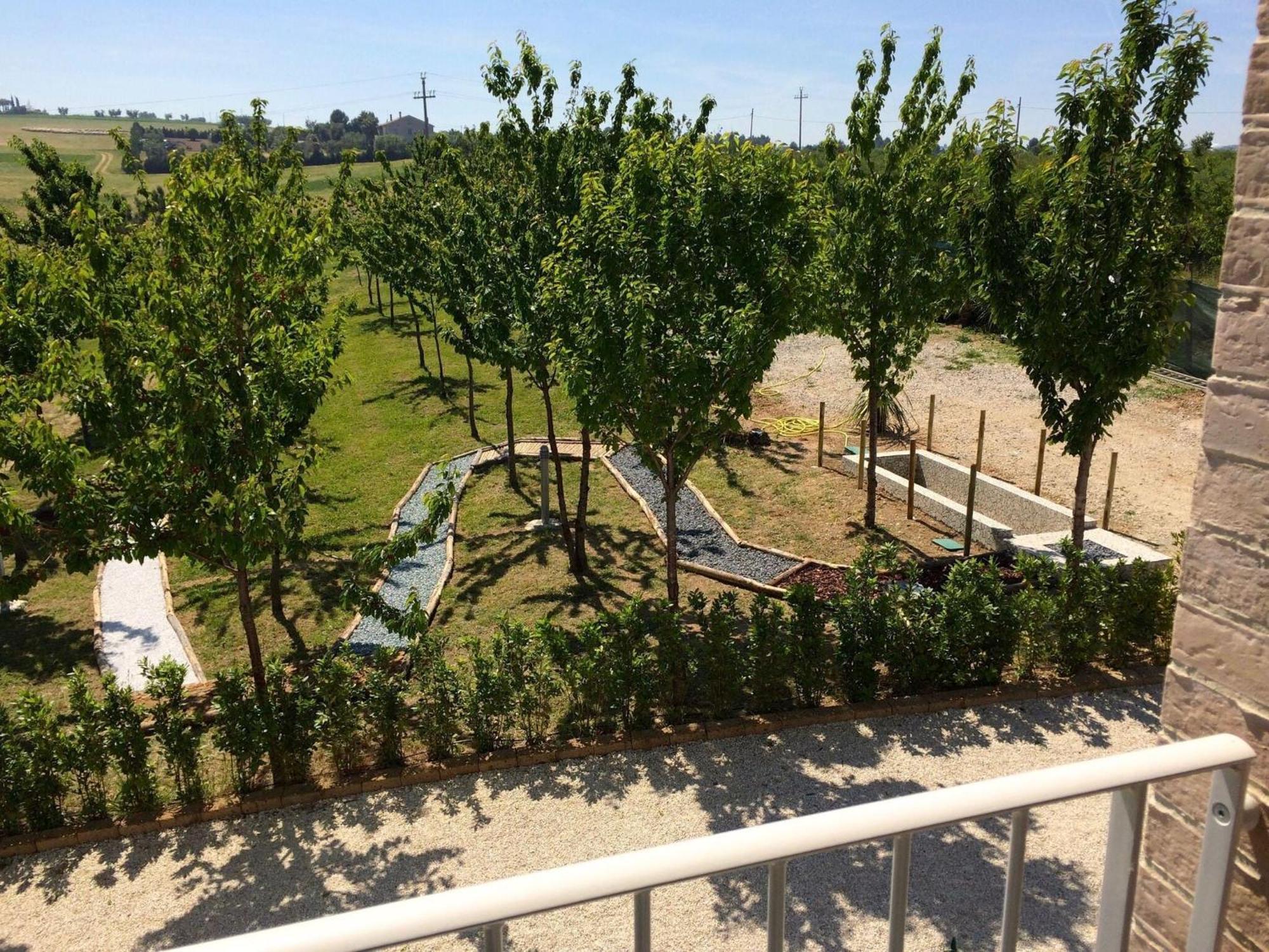 Holiday Resort Contea Dei Ciliegi 佩达索 外观 照片