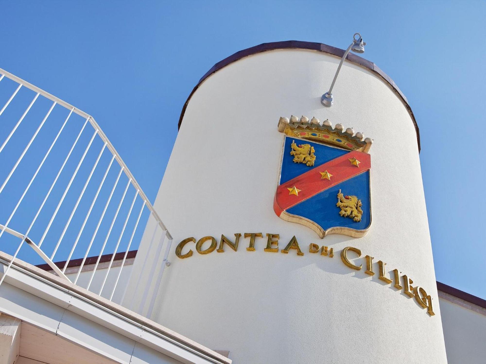 Holiday Resort Contea Dei Ciliegi 佩达索 外观 照片